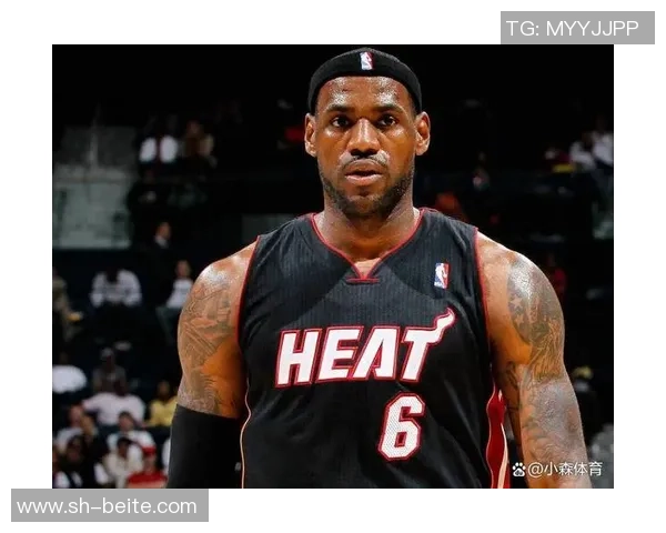 詹姆斯与斯波共同探讨现代篮球的节奏与空间的重要性