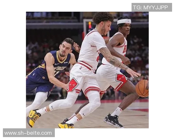 沃特森表现平平三分命中率仅三成贡献13分3板3助3帽却有三失误三犯规