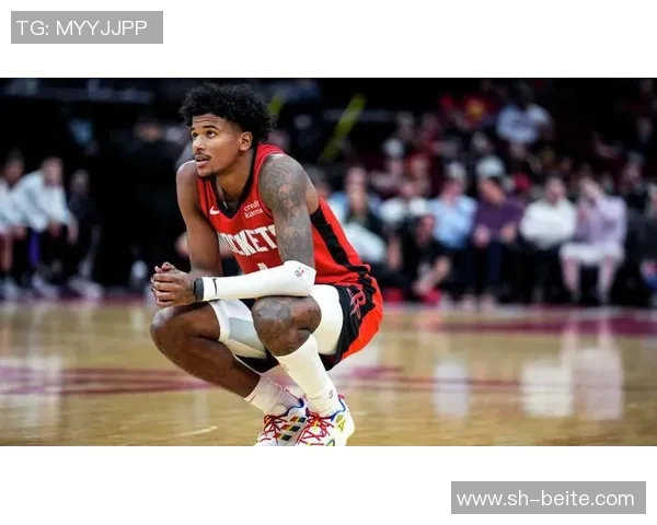 杰伦格林接受采访时被罗伊斯奥尼尔庆祝撞飞引发热议