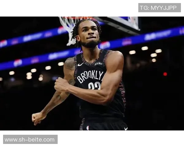 勇士湖人争夺克拉克斯顿合同剩余三年总值6944万本赛季场均136分